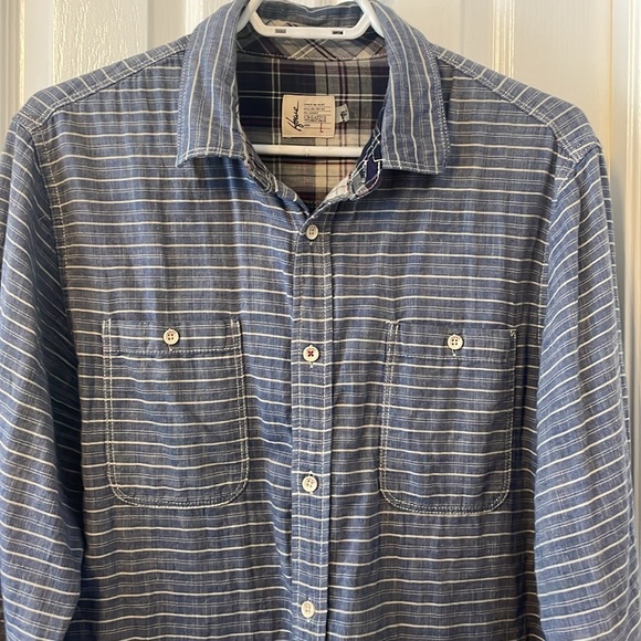 Howe Men’s Long Sleeve Button up Striped Shirt - Picture 3 of 7